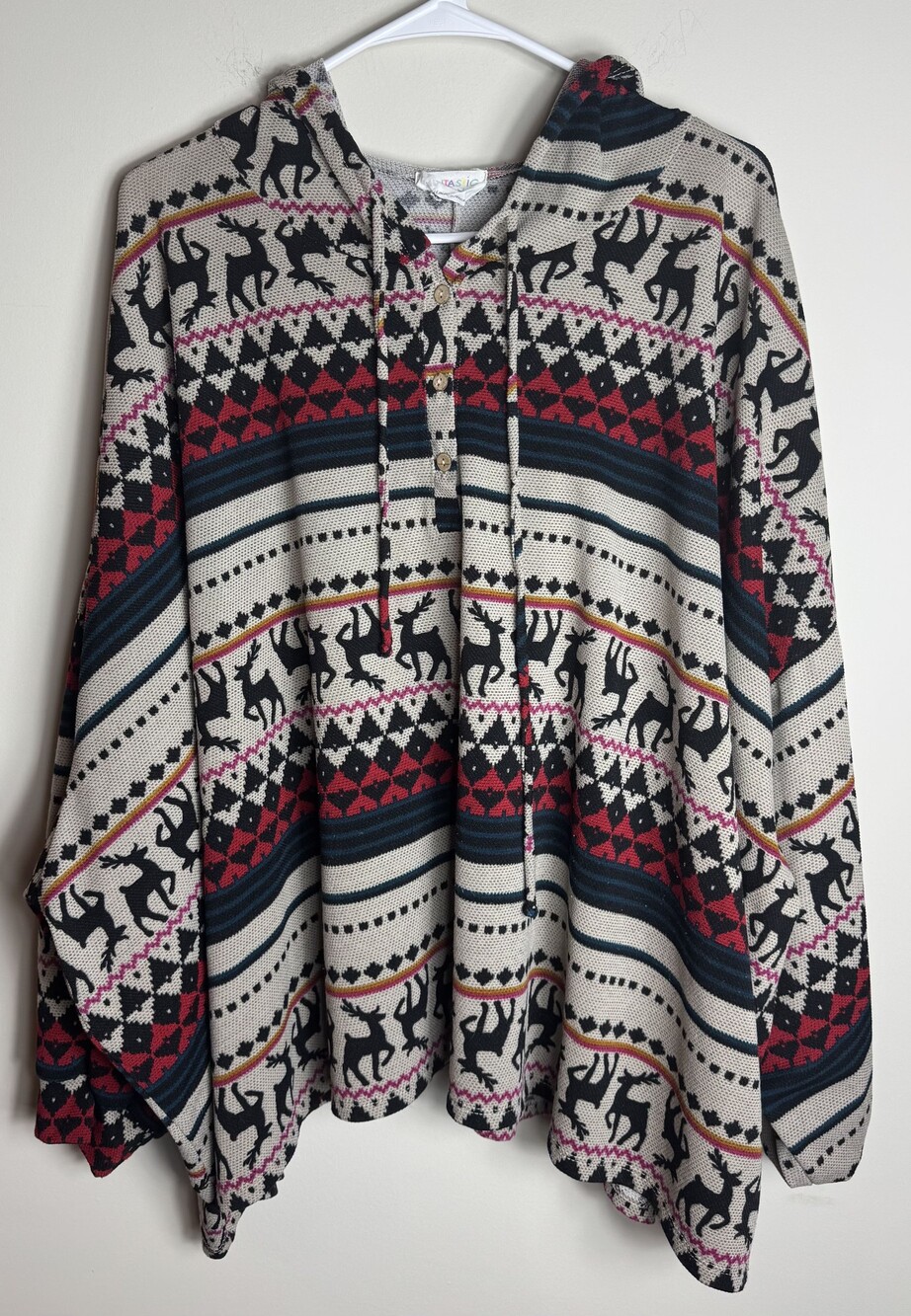 FANTASTIC FAWN Nordic Reindeer Print Hooded Poncho Pullover Christmas Knit